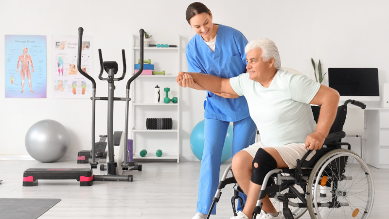 Why So Many Dubai Residents Struggle With Back & Knee Pain (And What Helps)